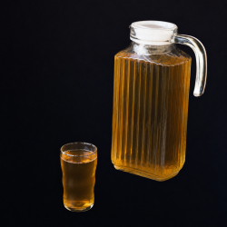 1.36 L Juice Pitcher (Apple) - Beverages