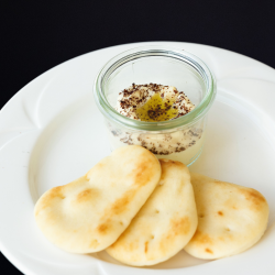 Mini pains Nann et Houmous - Pause Salée