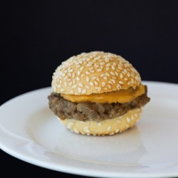 Mini cheeseburgers de boeuf - Bouchées chaudes