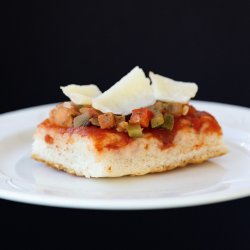 Cold pizza with grilled vegetables and parmesan - Savory break