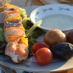 Salmon and scallop skewer - Hot meal