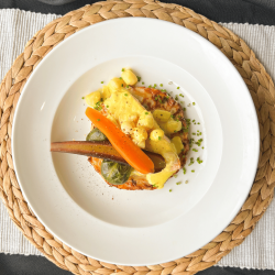 Wellington garni d’une farce forestière crémeuse, tempeh mariné et légumes grillés - Sous-Vide