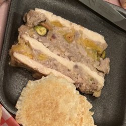 Poultry terrine with apricots and pistachios - Entrées & Tapas
