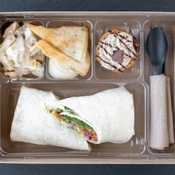 Boite Wrap poulet bacon sauce au cari - Boites repas