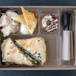 Boîte Ciabatta au rosbif et confit d'oignon - Boites repas