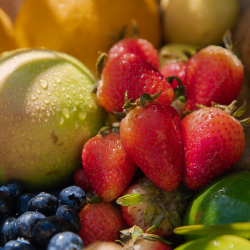 Whole fruits from the market - COLLATIONS ET DÉJEUNER